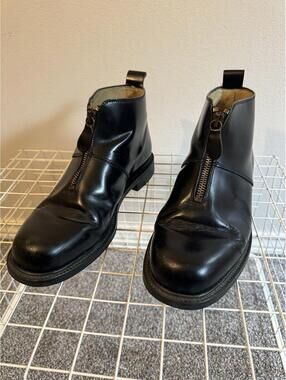 VINTAGE Women's Size 9 Crew Made in Italy Black Leather Chelsea Low Heel